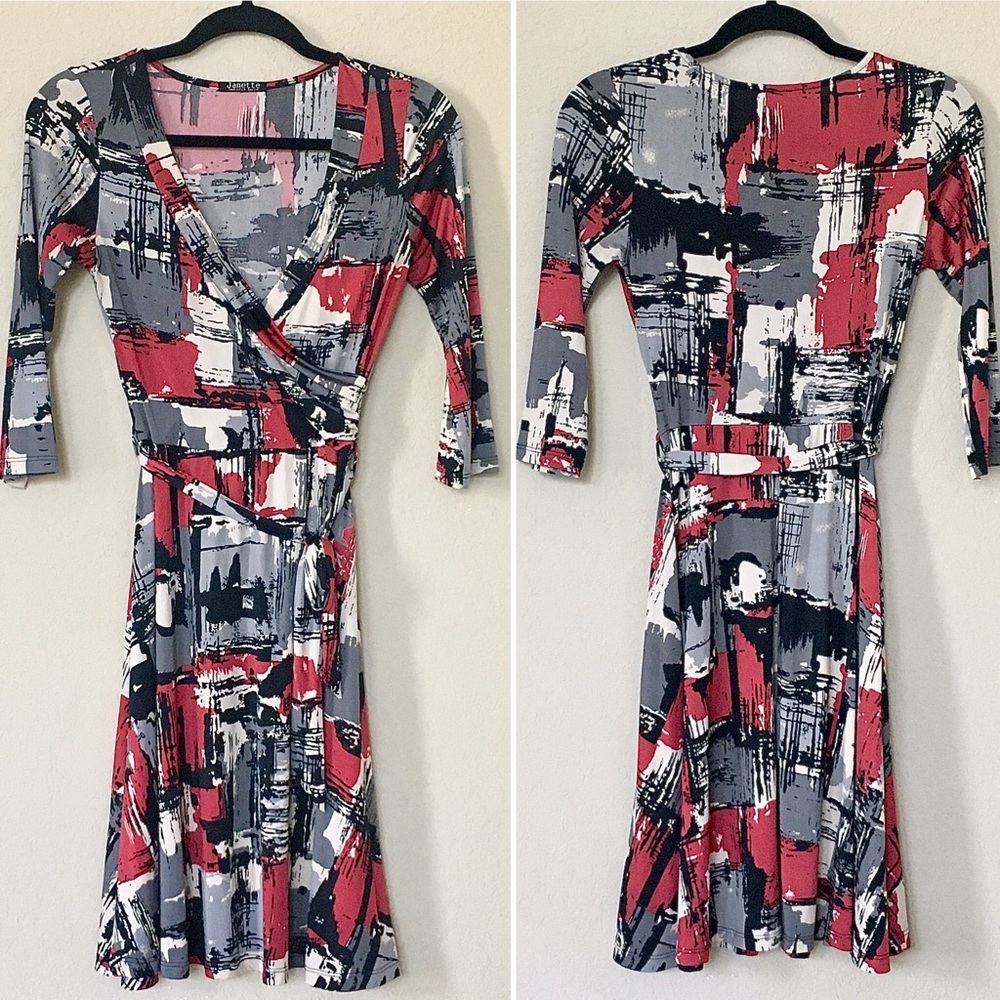 Janette Venechia Printed Faux Wrap Dress | EUC